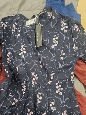 Charcoal Women's Navy Floral Print Blouse